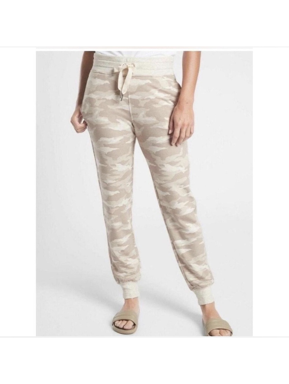 Athleta Balance Printed Jogger Neutral Camo Sweatpants Tall Medium MT